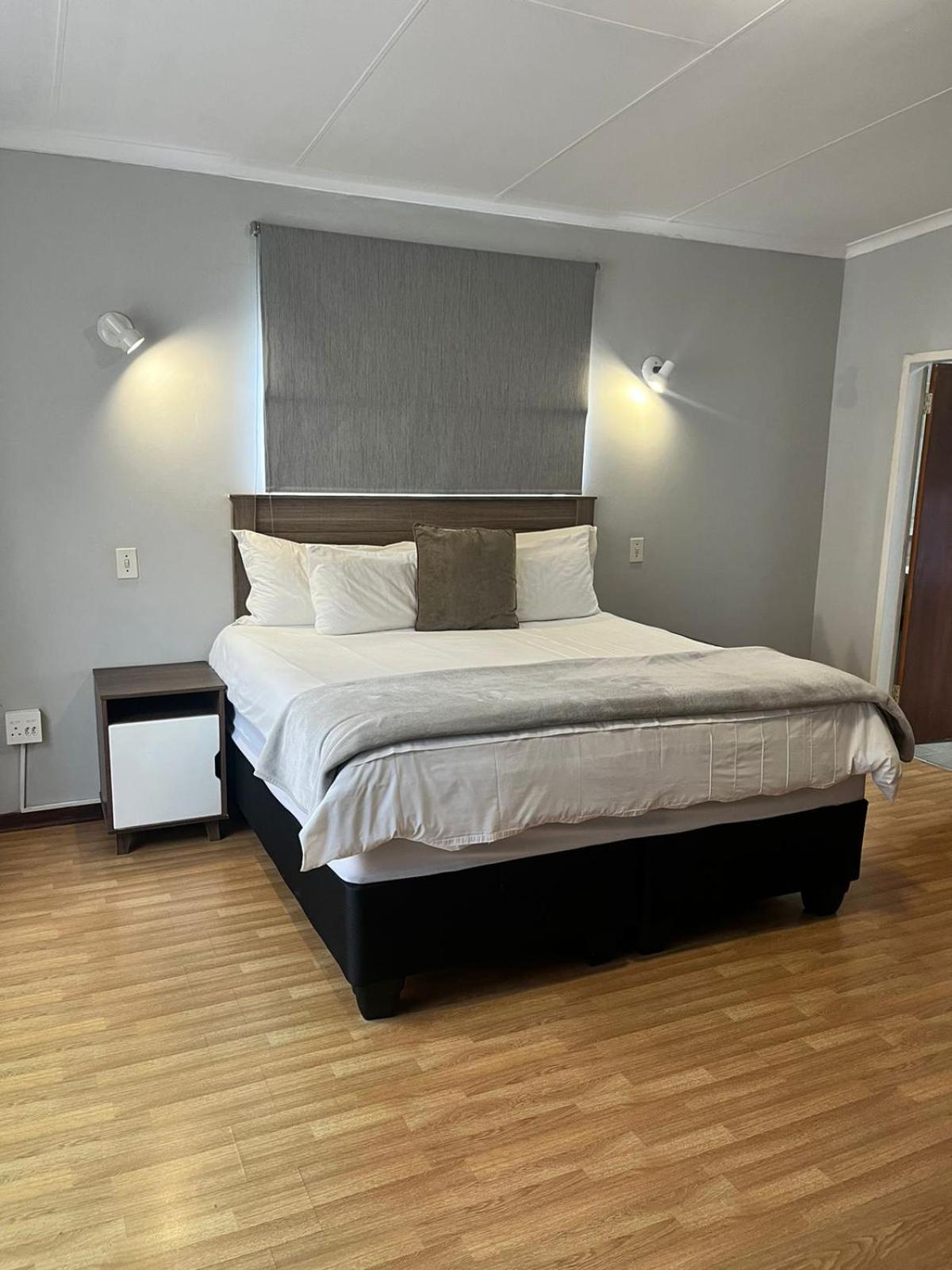 African Kingdom Guest House Боксбург Экстерьер фото